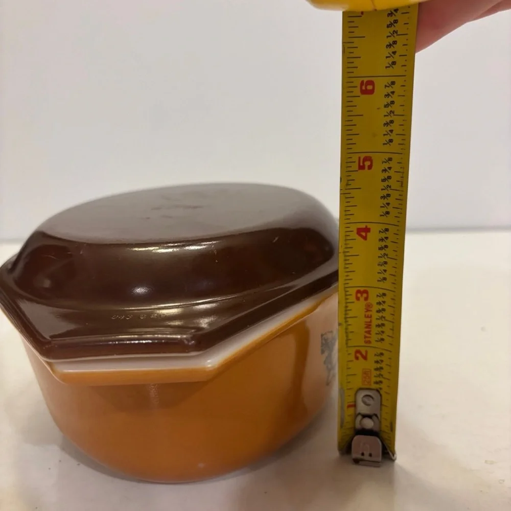 Vintage 1970's Pyrex 043 Old Orchard 1.5 Liter Oval Casserole Dish w Brown Lid
